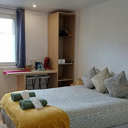 Aux Portes De La Petite Venise Apartament *